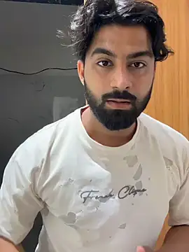 hottestboy03 online show from May 19, 7:58 am