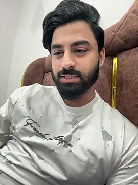 hottestboy03 online show from April 6, 8:37 am