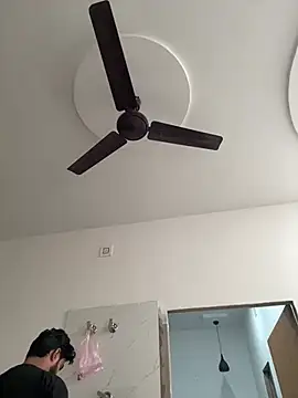 hottestboy03 online show from April 3, 8:55 am