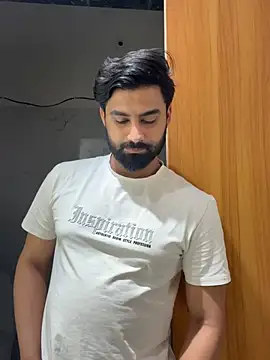 hottestboy03 online show from May 22, 10:31 am