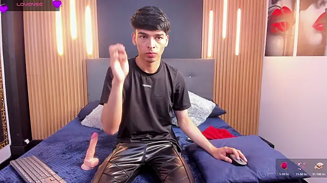 Snapshot of OnlyJos chatting on October 23, 7:06 pm OnlyJos online show from October 23, 7:06 pm