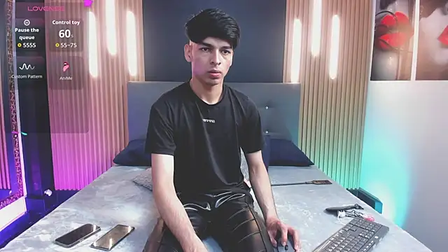 OnlyJos online show from December 13, 8:37 pm