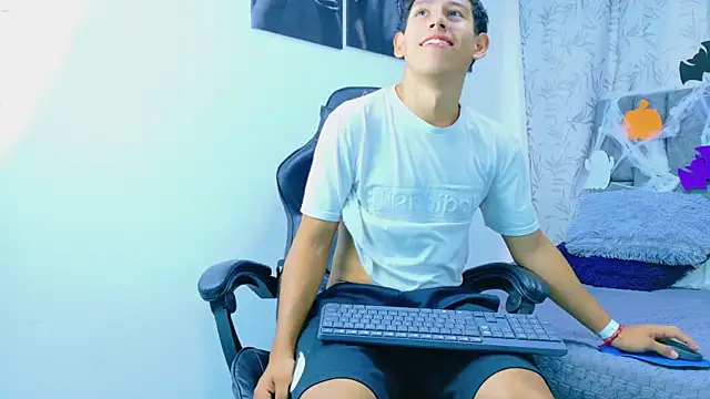 Felipe Gonzales online show from October 27, 12:40 pm