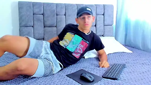 Felipe Gonzales online show from October 15, 7:32 pm