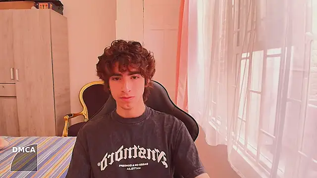 Snapshot of Nude_Boy18 chatting on October 1, 8:24 pm Nude Boy18 online show from October 1, 8:24 pm