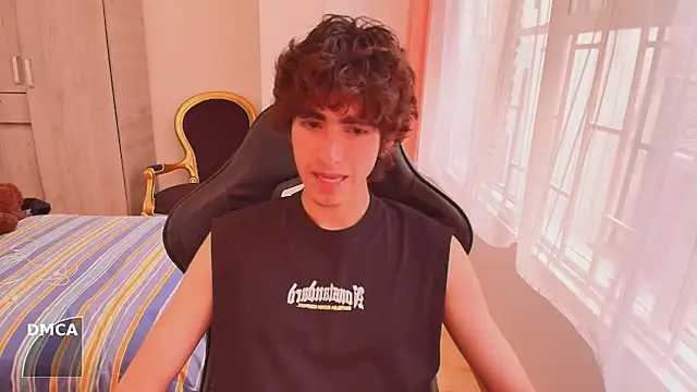 Snapshot of Nude_Boy18 chatting on October 2, 8:35 pm Nude Boy18 online show from October 2, 8:35 pm