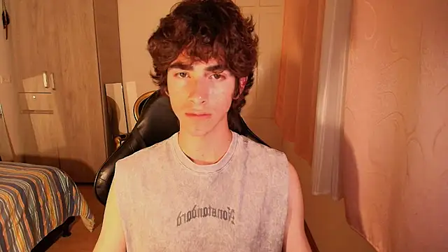 Snapshot of Nude_Boy18 chatting on September 22, 4:12 am Nude Boy18 online show from September 22, 4:12 am