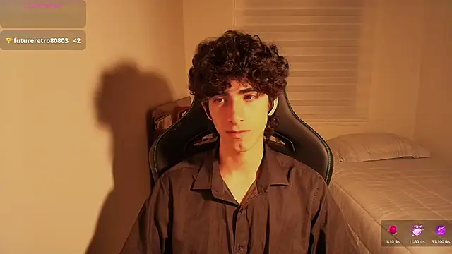 Nude Boy18 online show from June 13, 4:32 am