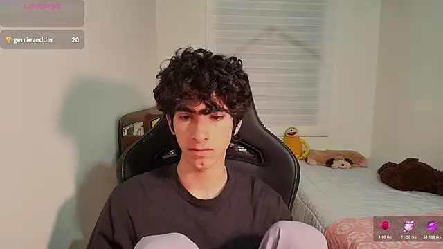 Nude Boy18 online show from June 17, 4:36 am
