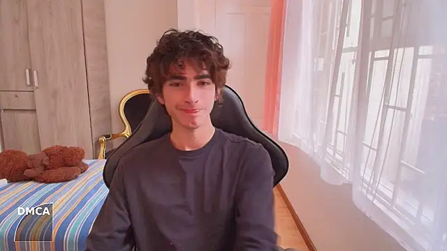Snapshot of Nude_Boy18 chatting on October 4, 8:46 pm Nude Boy18 online show from October 4, 8:46 pm