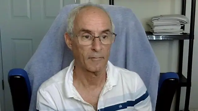 funone1999 online show from October 16, 11:13 pm