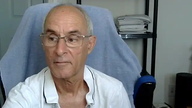 funone1999 online show from November 11, 8:36 pm