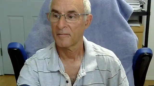 funone1999 online show from March 30, 11:50 pm