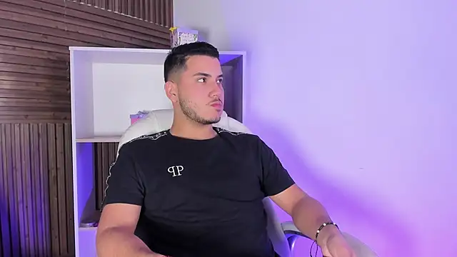 Snapshot of Axel_grey_ chatting on October 24, 12:40 pm Axel grey online show from October 24, 12:40 pm