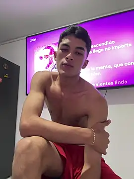 Snapshot of Tylerffoxx chatting on October 17, 1:42 am Tylerffoxx online show from October 17, 1:42 am