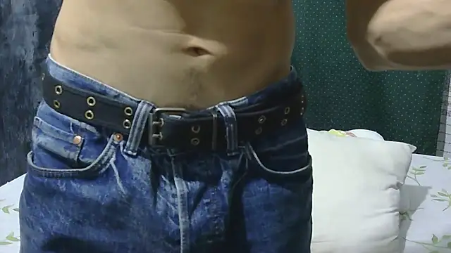 Samuel Hills II online show from March 11, 12:12 pm