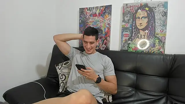 Snapshot of Mike3Xxx chatting on September 25, 4:00 am Mike3Xxx online show from September 25, 4:00 am