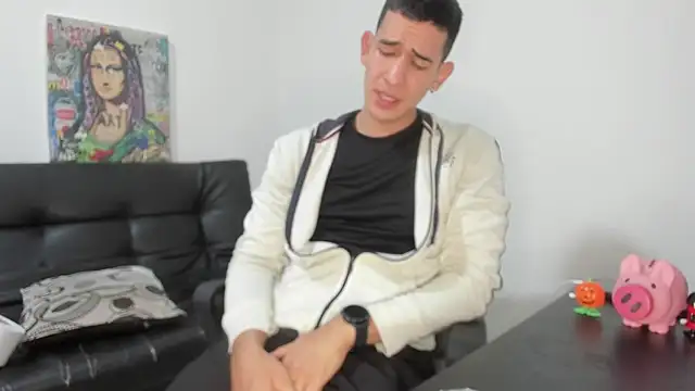 Mike3Xxx online show from November 6, 3:31 am