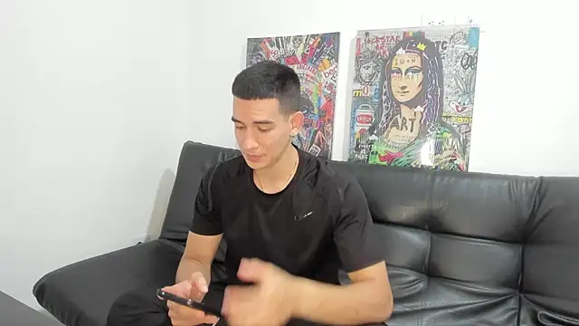 Snapshot of Mike3Xxx chatting on September 18, 2:46 am Mike3Xxx online show from September 18, 2:46 am