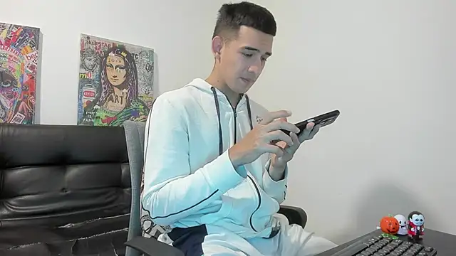 Mike3Xxx online show from October 19, 1:54 am