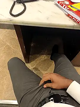 Snapshot of hotboy43339 chatting on October 16, 5:21 pm hotboy43339 online show from October 16, 5:21 pm