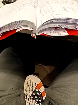 Snapshot of hotboy43339 chatting on October 24, 7:32 am hotboy43339 online show from October 24, 7:32 am