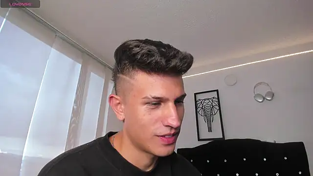 kevin ahss online show from October 25, 10:22 pm