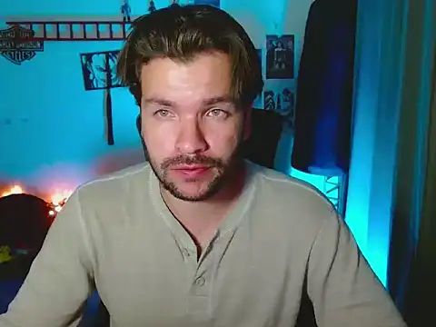 Snapshot of cortelioni_massimo_ chatting on October 3, 2:05 am cortelioni massimo online show from October 3, 2:05 am