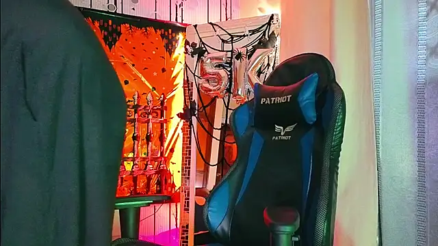 AlphaDrip online show from October 29, 12:19 pm