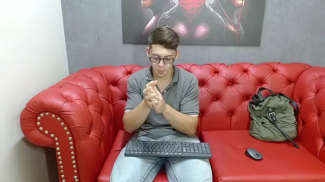 Stuart White online show from September 23, 10:09 pm