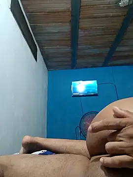 Geral Yeraldyn09 online show from November 15, 7:27 pm