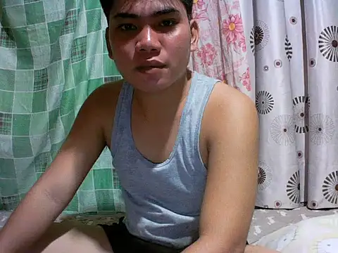 Snapshot of alhex_gay26 chatting on October 24, 2:19 pm alhex gay26 online show from October 24, 2:19 pm