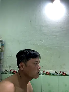 Snapshot of hotboy2x chatting on October 21, 9:17 pm hotboy2x online show from October 21, 9:17 pm