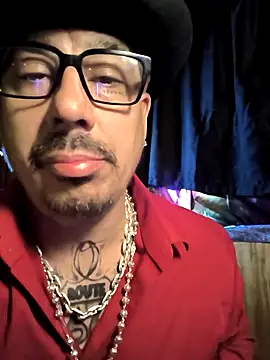 trapment online show from February 15, 9:29 am