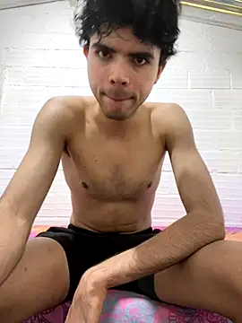 Snapshot of Axel-Mejia chatting on October 14, 7:43 pm Axel-Mejia online show from October 14, 7:43 pm