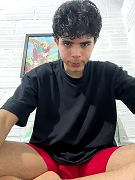 Snapshot of Axel-Mejia chatting on October 24, 2:24 am Axel-Mejia online show from October 24, 2:24 am