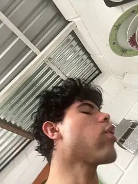 Snapshot of Axel-Mejia chatting on October 19, 8:23 pm Axel-Mejia online show from October 19, 8:23 pm