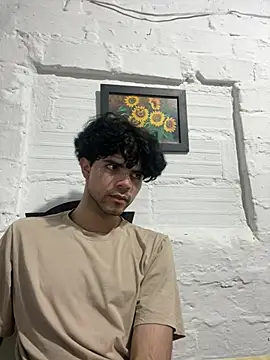 Axel-Mejia online show from June 11, 12:43 am