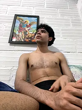 Snapshot of Axel-Mejia chatting on October 29, 3:09 am Axel-Mejia online show from October 29, 3:09 am