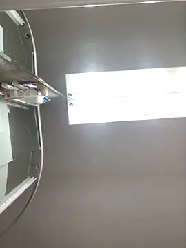 yesirrrr111 online show from April 21, 11:33 pm