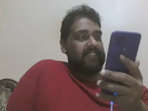 Snapshot of elpoop7305 chatting on October 23, 10:24 pm elpoop7305 online show from October 23, 10:24 pm