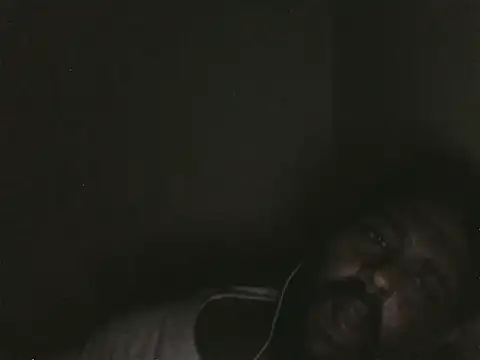 Snapshot of elpoop7305 chatting on October 30, 12:57 am elpoop7305 online show from October 30, 12:57 am