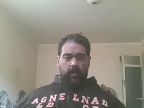 Snapshot of elpoop7305 chatting on October 17, 1:48 pm elpoop7305 online show from October 17, 1:48 pm