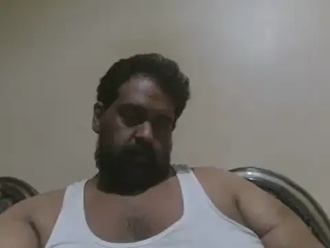 Snapshot of elpoop7305 chatting on October 31, 8:29 am elpoop7305 online show from October 31, 8:29 am