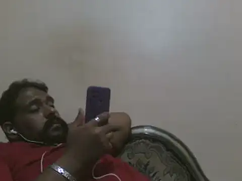 Snapshot of elpoop7305 chatting on October 25, 12:12 am elpoop7305 online show from October 25, 12:12 am