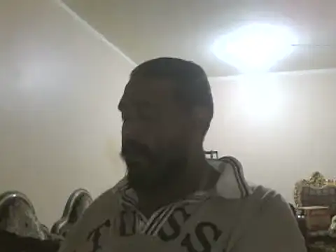 Snapshot of elpoop7305 chatting on October 14, 9:33 pm elpoop7305 online show from October 14, 9:33 pm