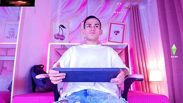 alessandro musk online show from April 30, 8:38 pm