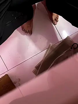 Snapshot of SexyImran chatting on October 29, 10:07 am SexyImran online show from October 29, 10:07 am