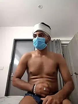 themasklover online show from May 9, 1:34 pm