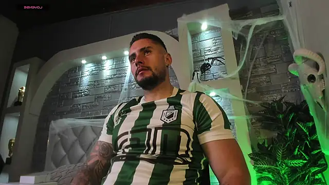 Snapshot of dominic_de_luca chatting on October 27, 2:36 am dominic de luca online show from October 27, 2:36 am